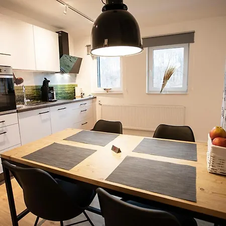 Q-Stall Apartments, Apartment Q5 شقة