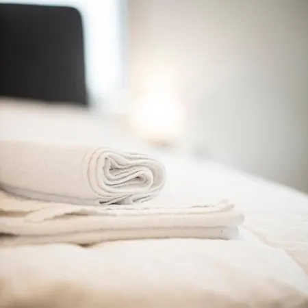 شقة Q-Stall Apartments, Apartment Q5 *
